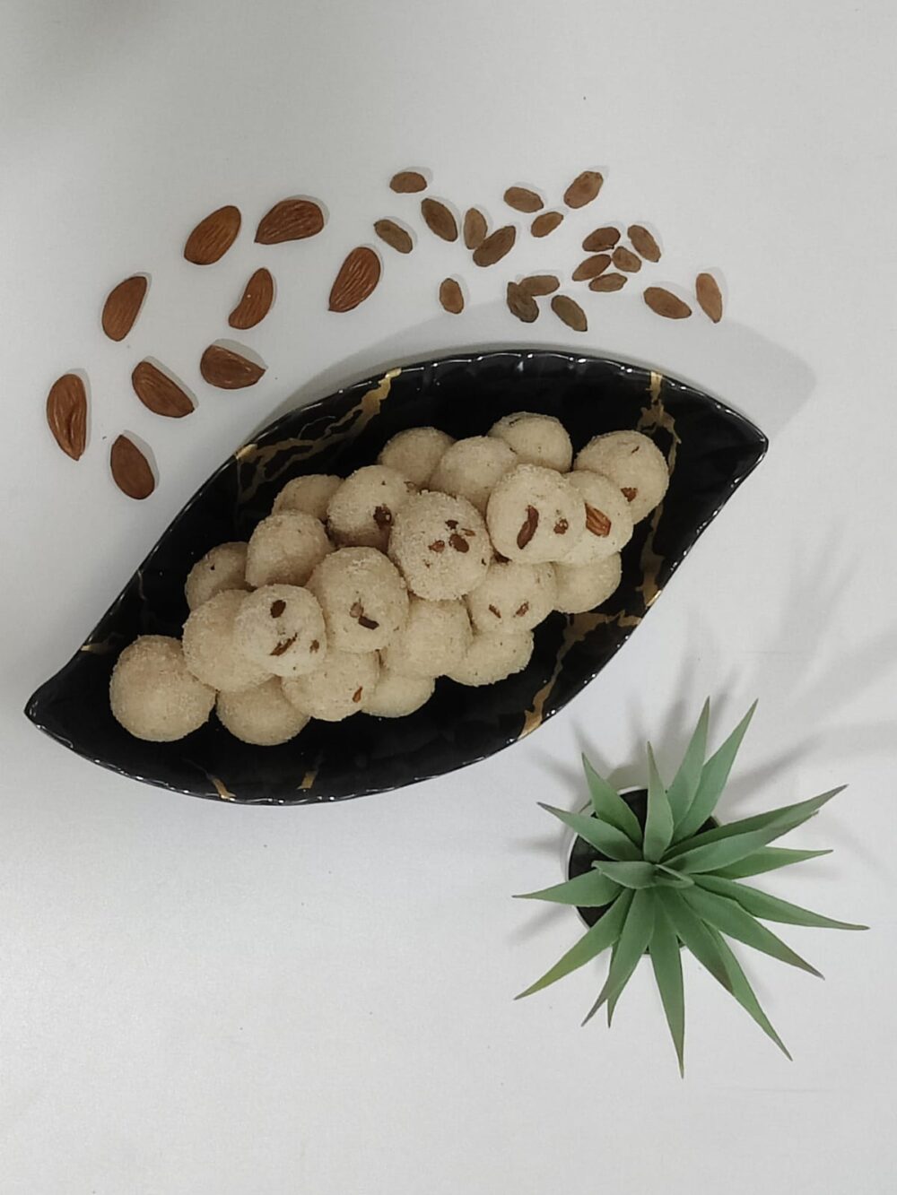 Rava Ladoos - Image 2